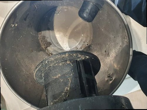 하남 학암동 하수구막힘 욕실 배수 상태와 배수구 주변을 확인하는 현장 점검